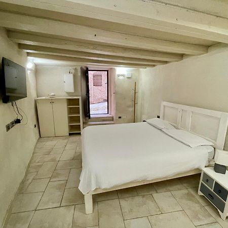 Cozy Suite Centro Cagliari Buitenkant foto